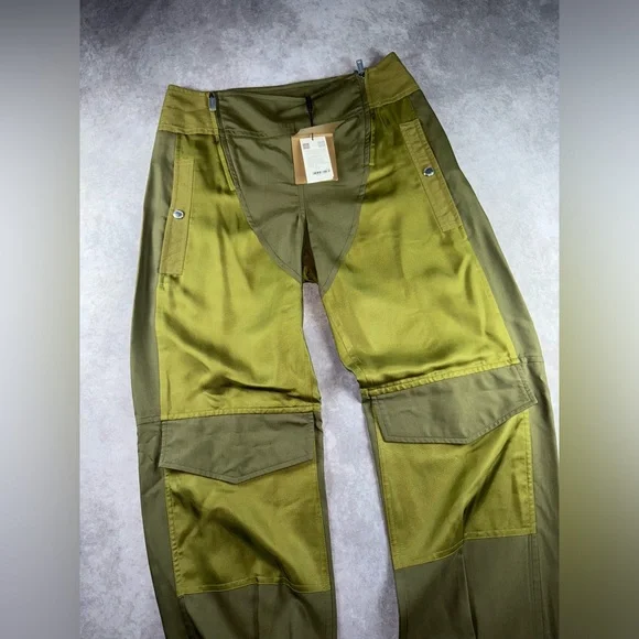 Burberry Pants - Picture 4 of 8